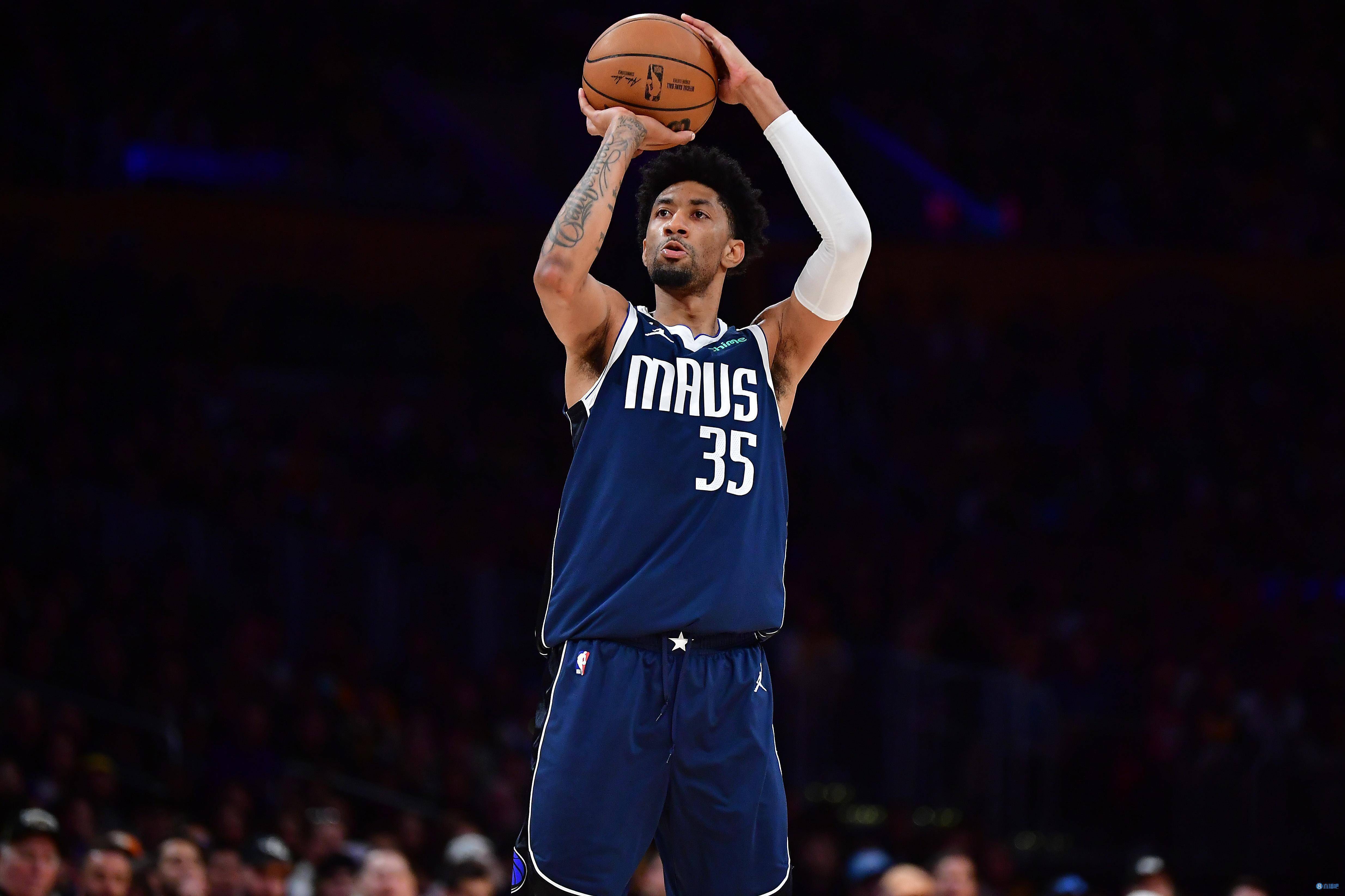 Rookie连续二十场比赛得分超过出色发挥，独行侠不断突破！